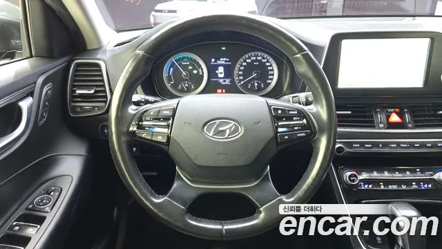 Hyundai Grandeur 2017 thumb 8