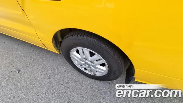 Hyundai Staria 2015 thumb 2