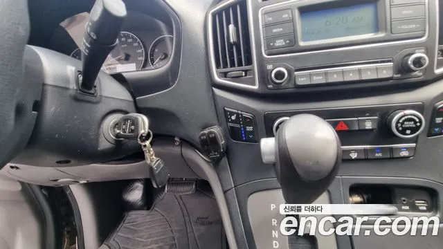 Hyundai Staria 2015 thumb 10