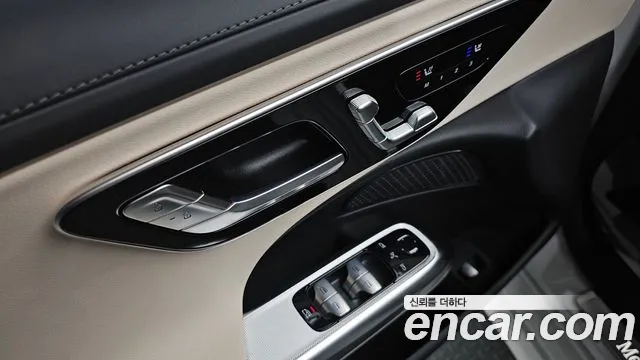 Mercedes-Benz E-Class 2026 thumb 10