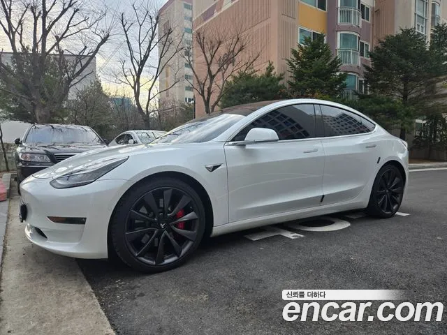 Tesla Model 3 2020 thumb 7