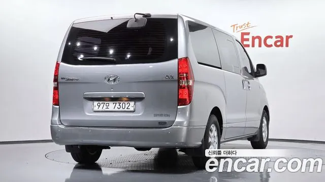 Hyundai Staria 2011 thumb 3