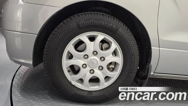 Hyundai Staria 2011 thumb 2