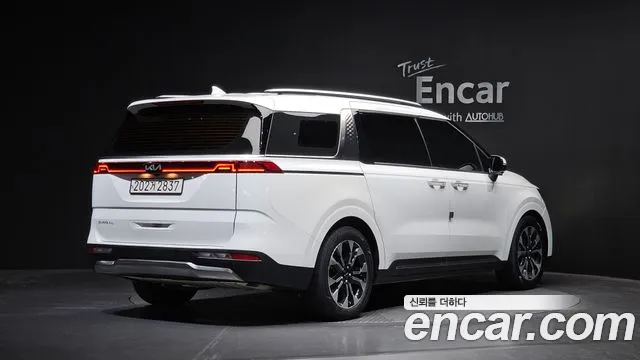 Kia Carnival 2022 thumb 6