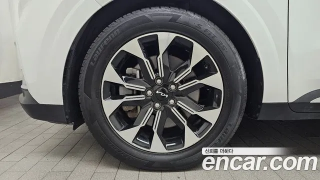 Kia Carnival 2022 thumb 3