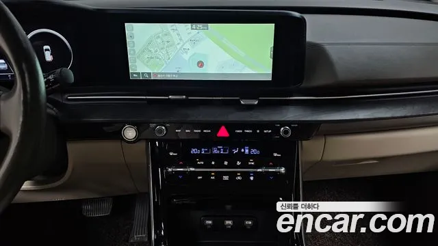 Kia Carnival 2022 thumb 4