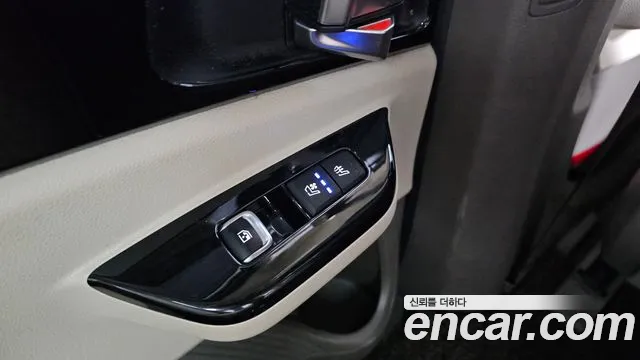 Kia Carnival 2022 thumb 11