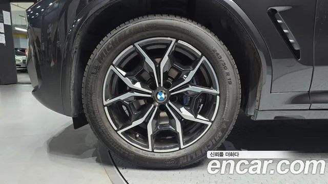 BMW X4 2024 thumb 10