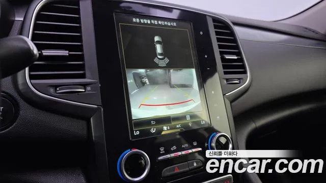 Renault SM6 2016 thumb 7