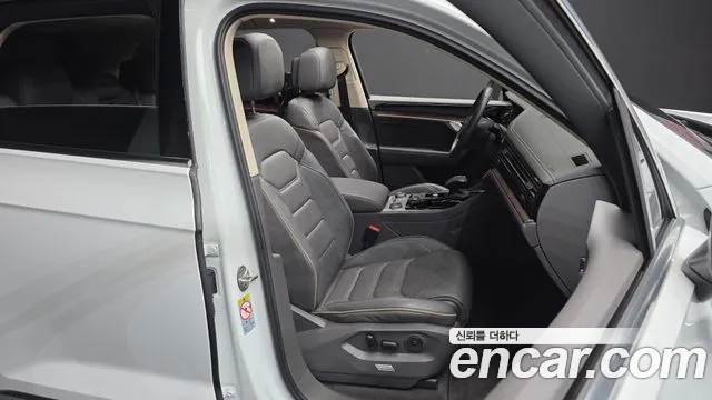 Volkswagen Touareg 2020 thumb 10