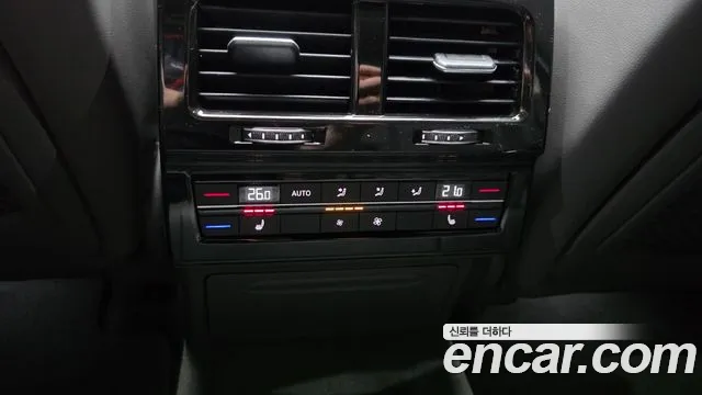 Volkswagen Touareg 2020 thumb 8