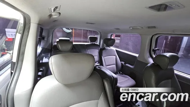 Hyundai Staria 2011 thumb 7