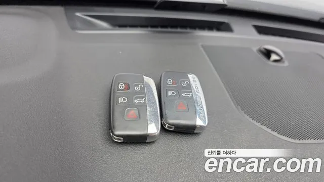 Land Rover Discovery Sport 2016 thumb 3