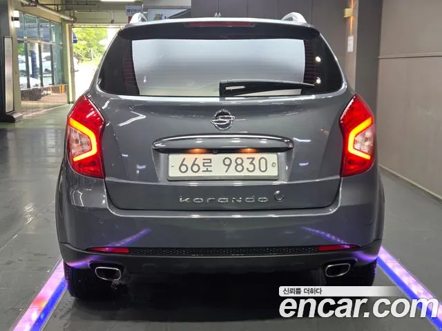 KGM Korando 2015 thumb 2