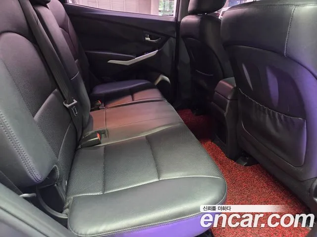 KGM Korando 2015 thumb 5