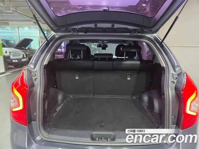 KGM Korando 2015 thumb 7