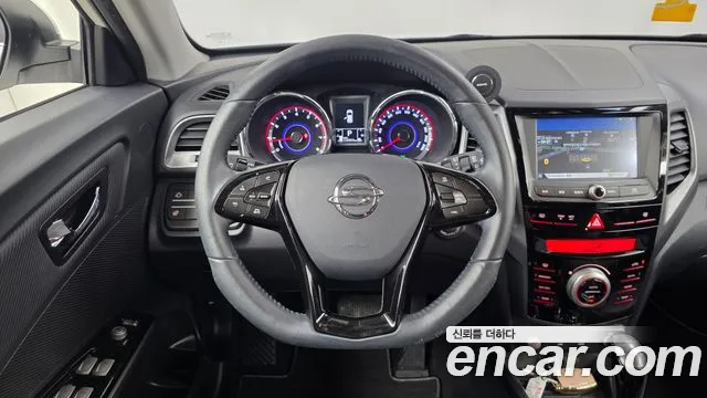 KGM Tivoli 2017 thumb 12