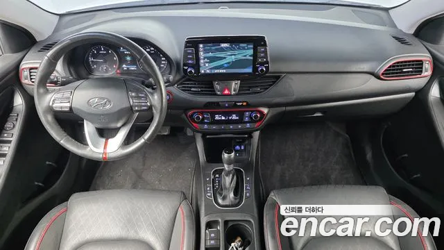 Hyundai i30 2018 thumb 2