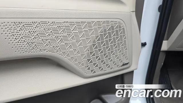 Kia Carnival 2025 thumb 4