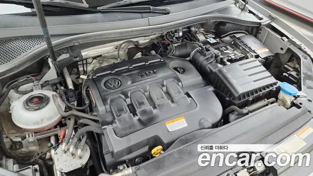 Volkswagen Tiguan 2018 thumb 9