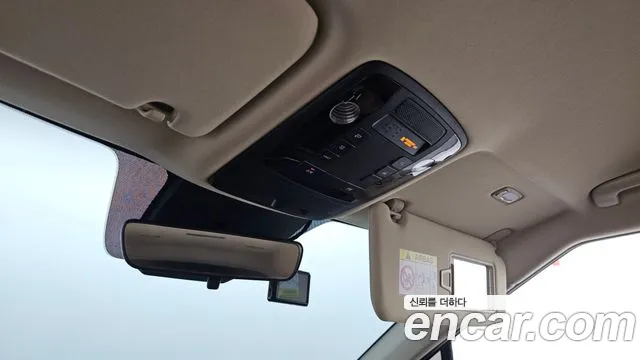 Kia Carnival 2021 thumb 2