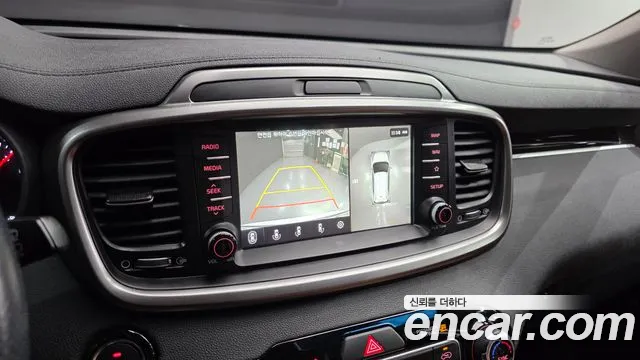 Kia Sorento 2018 thumb 6