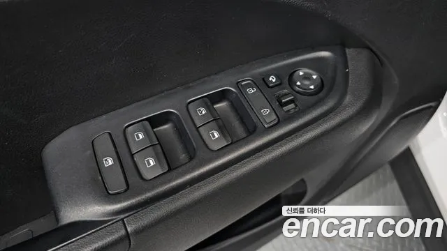 Hyundai Venue 2019 thumb 12