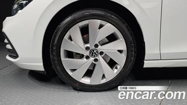 Volkswagen Golf 2022 thumb 8