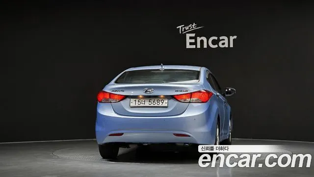 Hyundai Avante 2010 thumb 6
