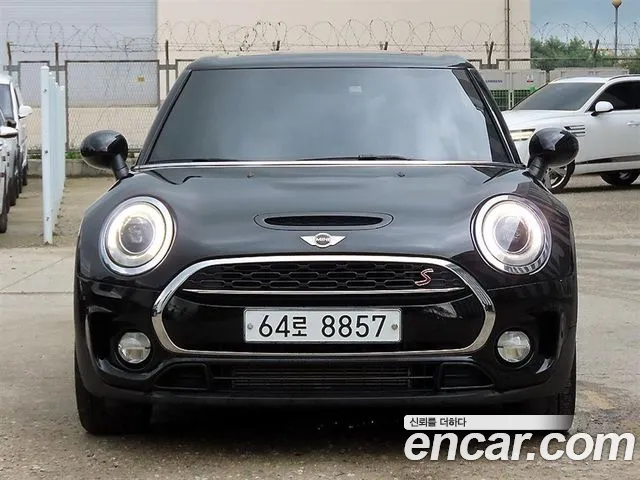 Mini Clubman 2016 thumb 10