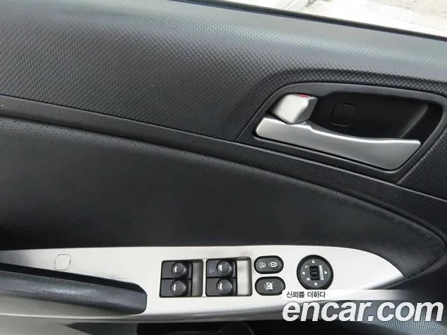 Hyundai Accent 2015 thumb 2