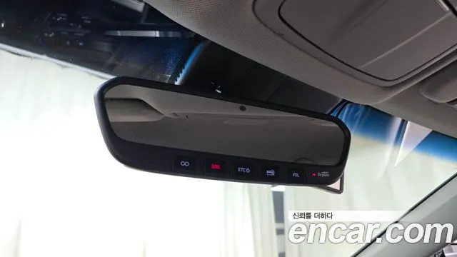 Genesis G80 2018 thumb 9