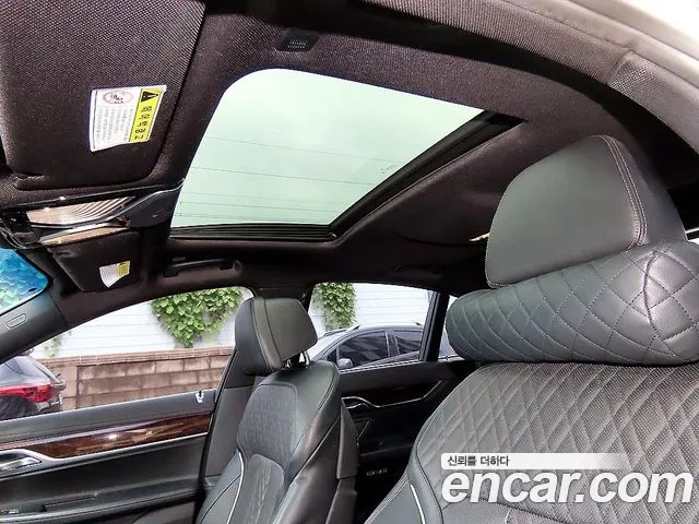 BMW 7 серии 2016 thumb 7