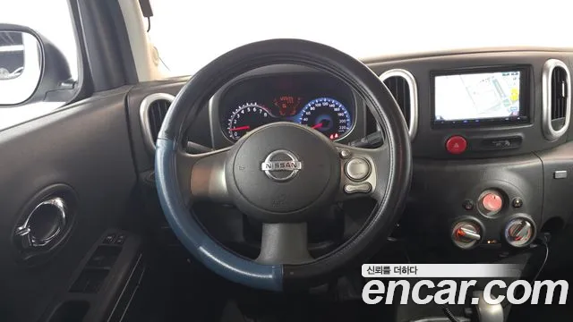 Nissan Cube 2011 thumb 9