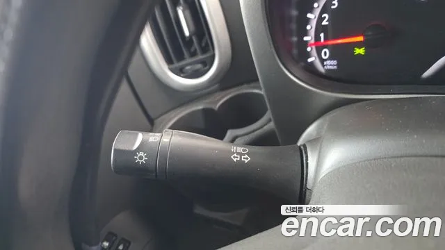 Nissan Cube 2011 thumb 3