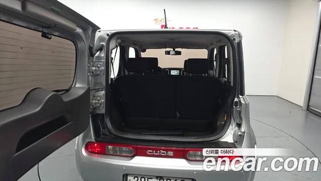 Nissan Cube 2011 thumb 6