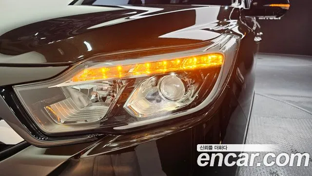 KGM Rexton 2019 thumb 6