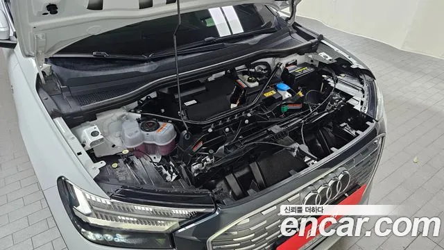Audi Q4 e-tron 2023 thumb 7