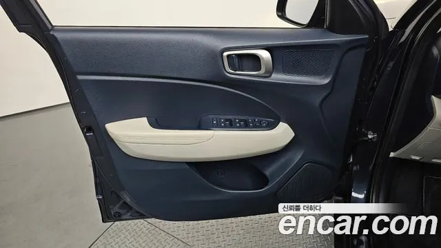 Hyundai Venue 2024 thumb 3