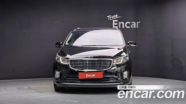 Kia Carnival 2015 thumb 5