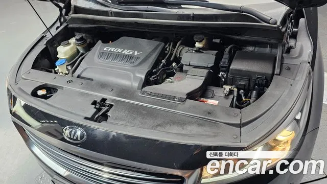 Kia Carnival 2015 thumb 11