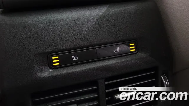 Land Rover Discovery Sport 2020 thumb 5