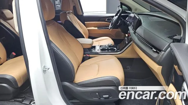 Kia Carnival 2022 thumb 2