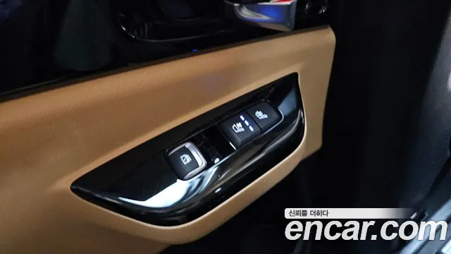 Kia Carnival 2022 thumb 8