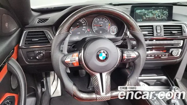 BMW M4 2016 thumb 8