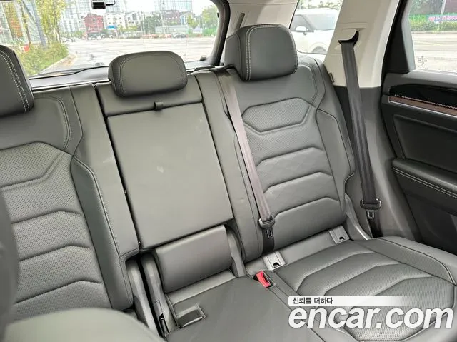 Volkswagen Touareg 2026 thumb 3