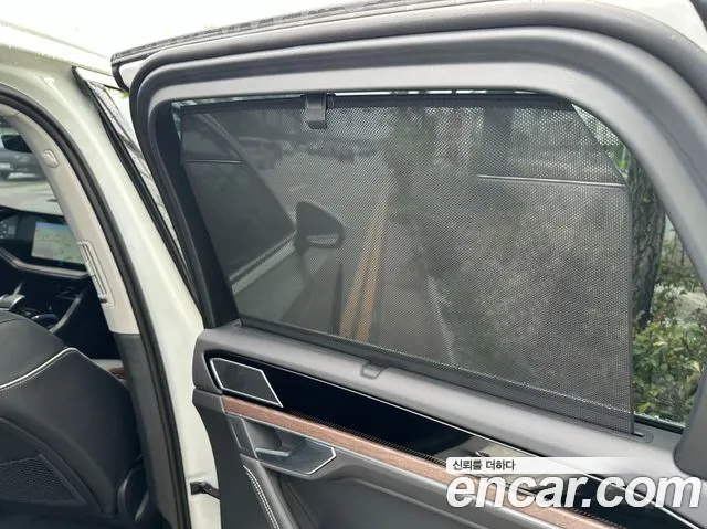 Volkswagen Touareg 2026 thumb 2