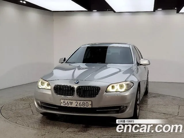 BMW 5 серии 2011 thumb 7