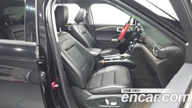 Ford Explorer 2022 thumb 4