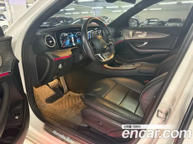 Mercedes-Benz E-Class 2021 thumb 7